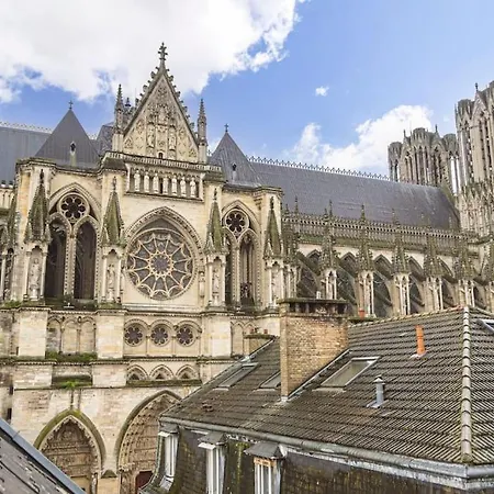 Le Royal Studio - Cathedrale Apartment *